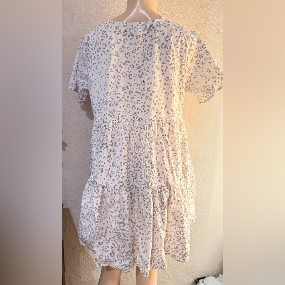 A New Day Women’s White Animal Print Scoop Neck Pockets Light bohemian Dress Med - Picture 7 of 11